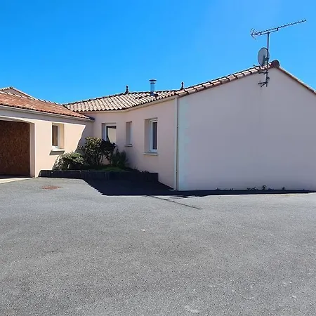 L'ouvea Joli A 10 Min Du Parc Le Puy Du Fou