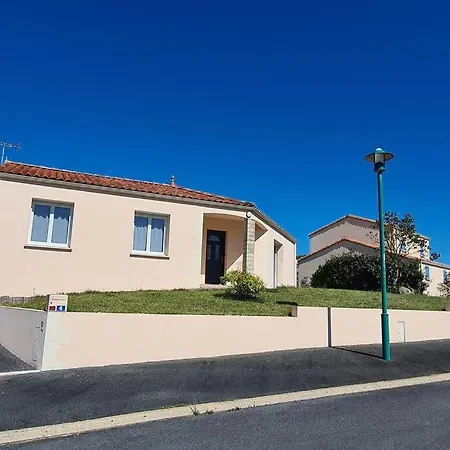 L'ouvea Joli A 10 Min Du Parc Le Puy Du Fou Sevremont